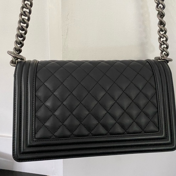BRAND NEW never worn Chanel Boy Bag OLD Medium size Black Ruthenium NWT - Picture 6 of 11